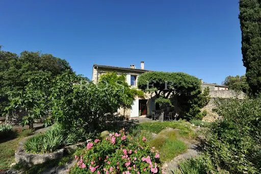 Maison 6 pièces 185 m²