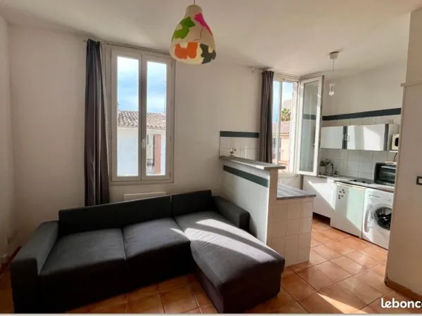 Charmant Studio meublé 25 m² refait à neuf, lumineux et idéalement situé