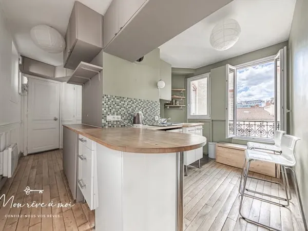 Studio de 41m2 lumineux, traversant et au calme