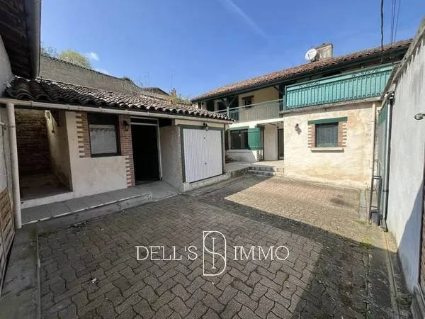 Maison de village T3 avec cour et jardin