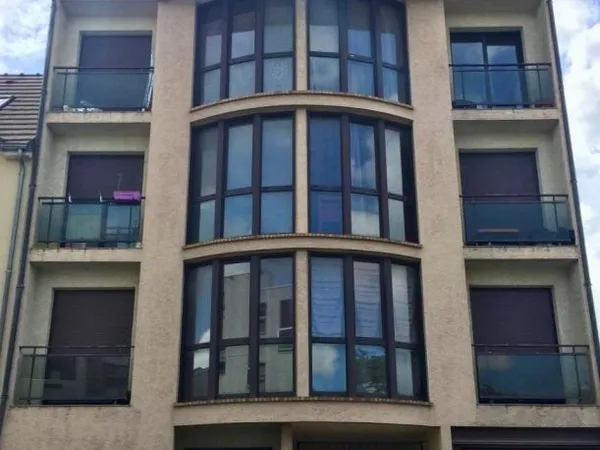 Immeuble 305 m²