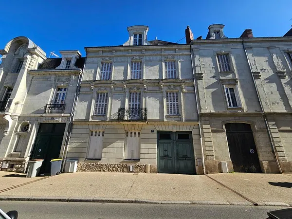 Maison 10 pièces 270 m²