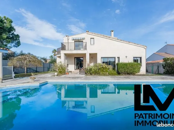 Villa 5 pièces 185 m²