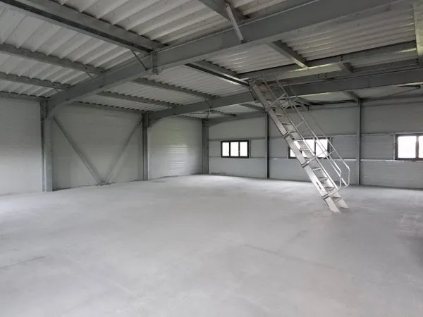 Local commercial 169 m²