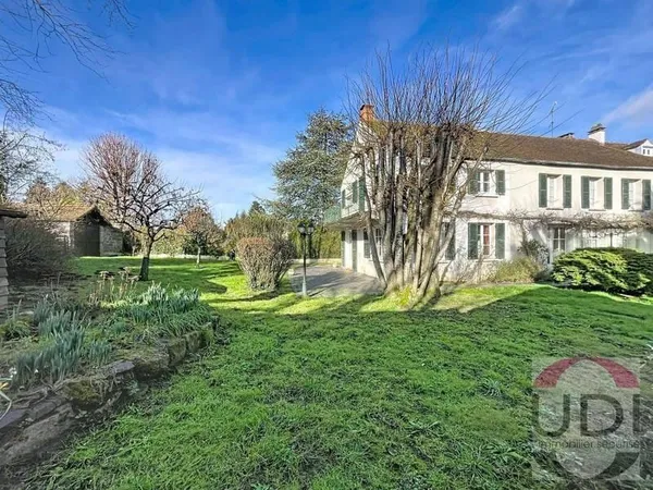 Maison 7 pièces 180 m²