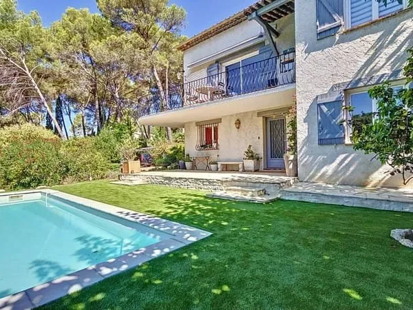 Maison 5 pièces 160 m²