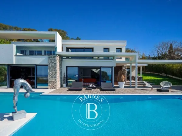 Sète - Mont Saint-Clair côté sud - Villa d'architecte, dépendance, jardin et piscine