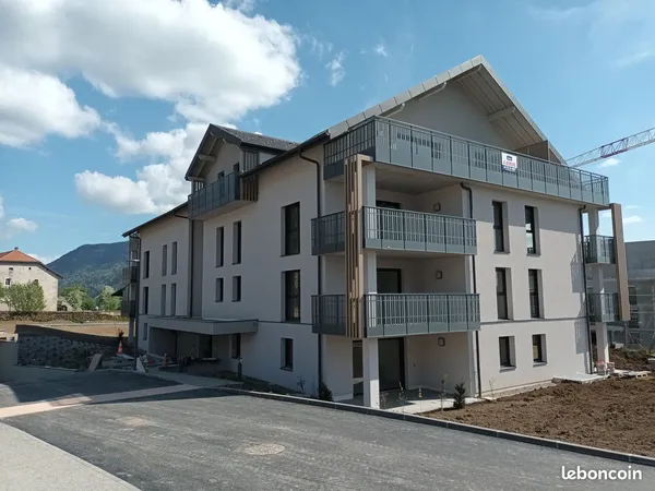 T4 - Dernier étage avec grande terrasse