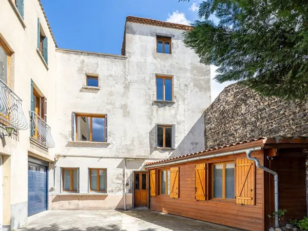 Maison Aubière - 7 pièces - 186m2