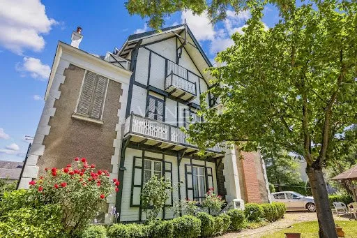 Maison 6 pièces 140 m²