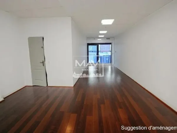 LOCAL COMMERCIAL TOURCOING