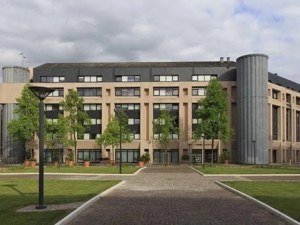 Studio 1 pièce 17 m²
