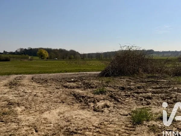 Terrain 571 m²