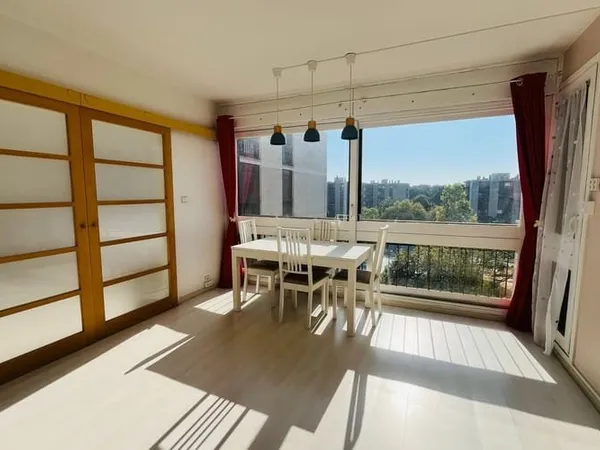 Appartement 4 pièces 84 m²