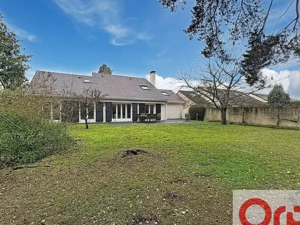 Maison 7 pièces 180 m²