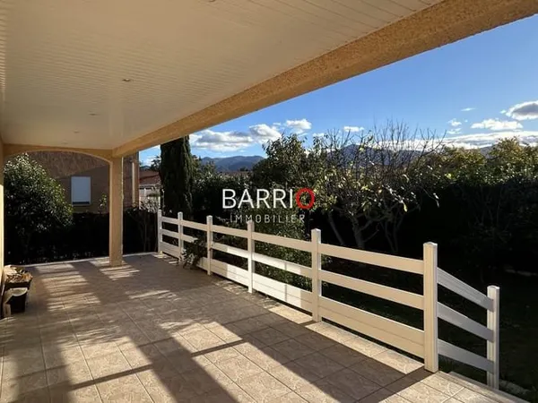 Villa T5 avec Vie de plain-pied à Palau-del-Vidre