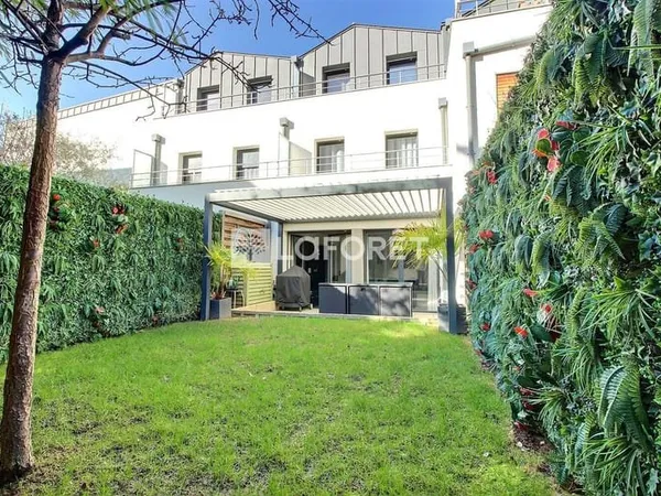 Maison Bois Colombes 5 pièce(s) 96.04 m2