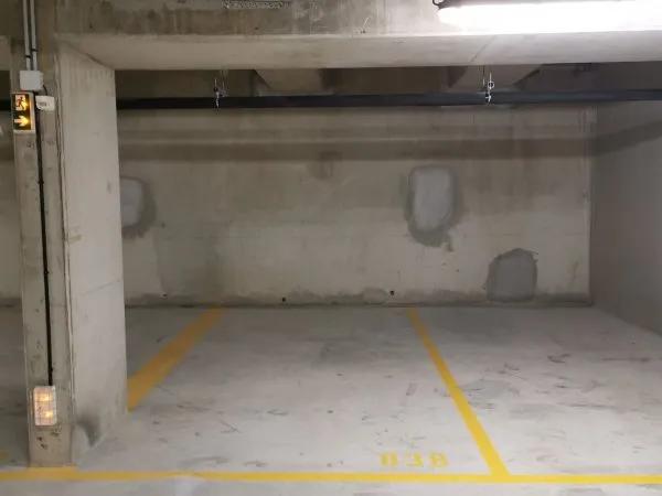 Loue parking 20m² Porte de Clichy, Bd Jean Jaurès, rue Bonet