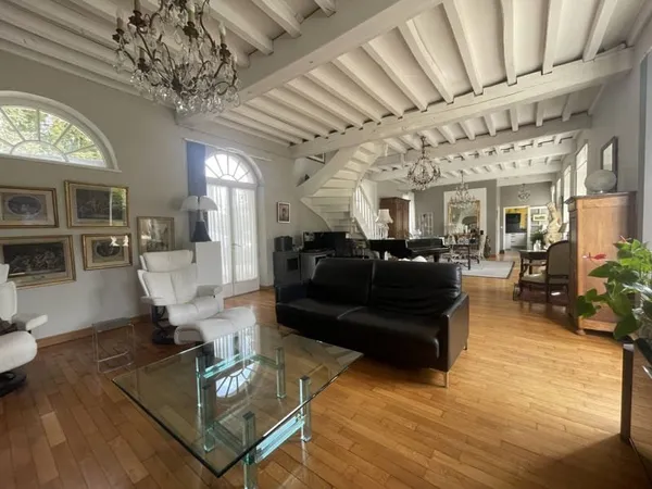 Maison 5 pièces 160 m²