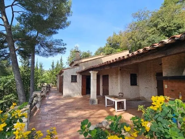 Villa 5 pièces 165 m²