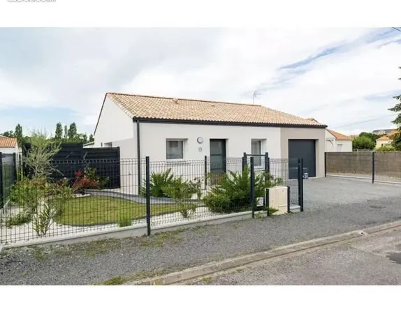 Villa 4 pièces 82 m²
