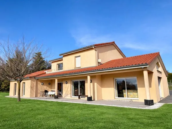 Maison de 229m2 sur 4000m2 de terrain