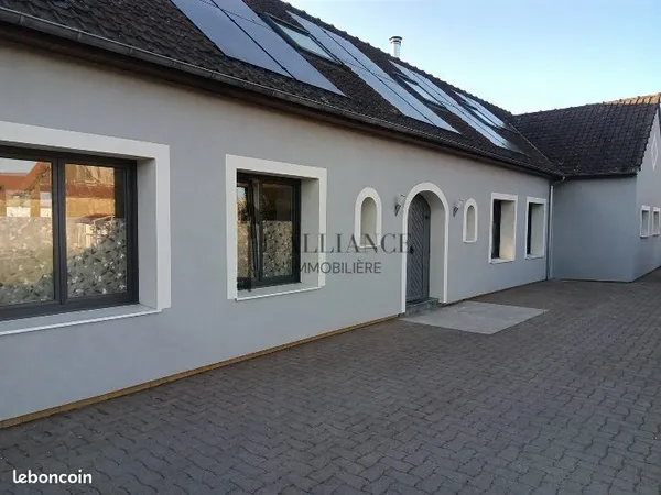 Longère 8 pièces 230 m²