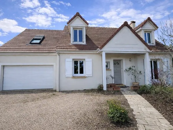 Maison Magny Les Hameaux 7 pièce(s) 146m2