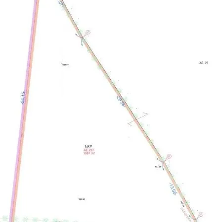 Terrain 1081 m²