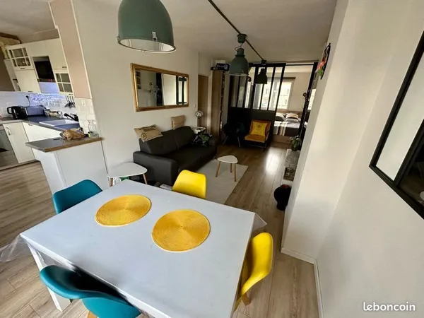Appartement de 64m2 meublé disponible 01/06