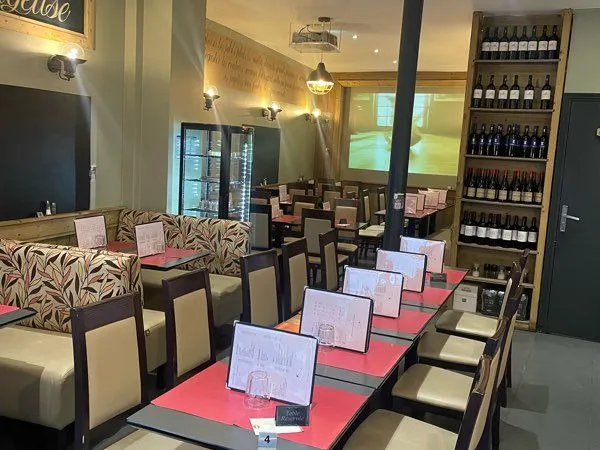 Bar restaurant