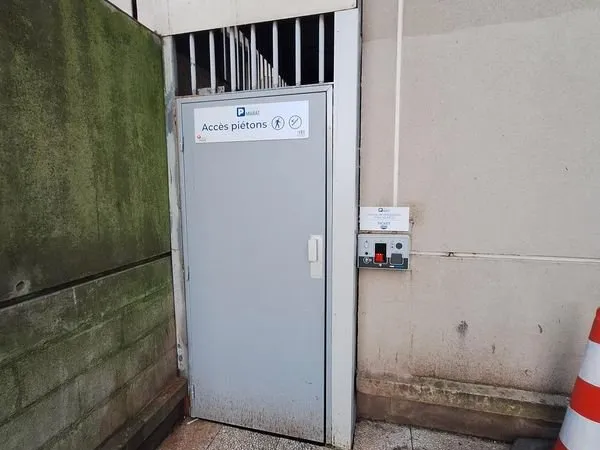 Place parking ivry sur seine