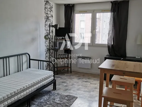 Studio 1 pièce 21 m²