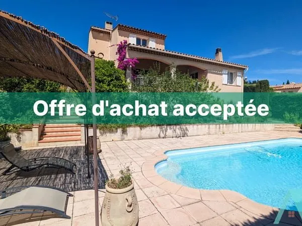 Maison 4 pièces et garage sur terrain 1031m2