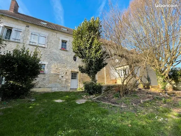 Maison 5 pièces 280 m²