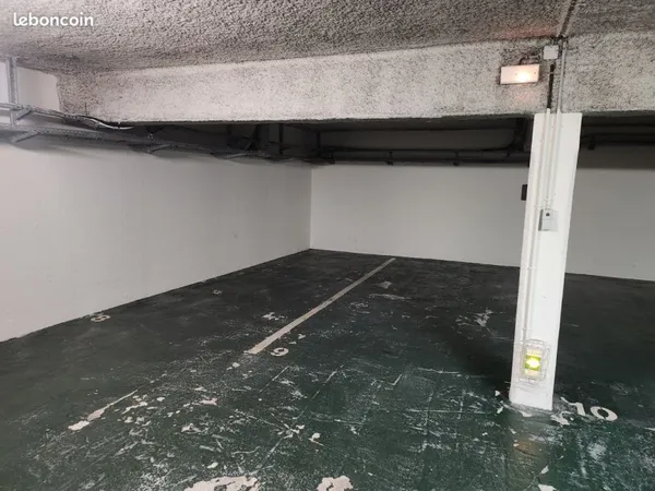 Parking auto Porte de Versailles adapté aux véhicules longs