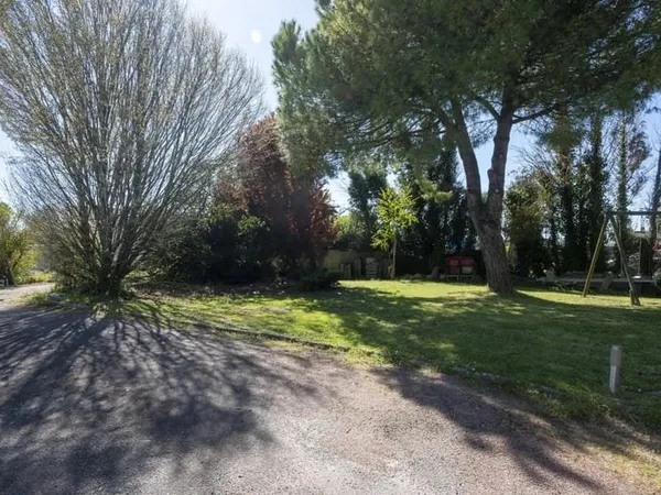 Terrain de 400 m² à Royan, rare opportunité!