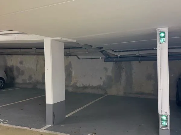 Place de parking sécurisée