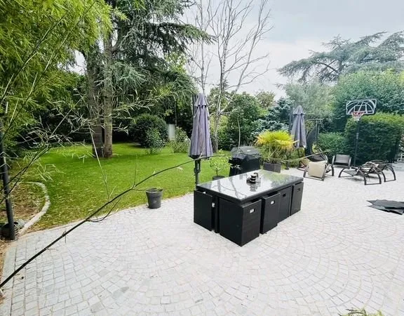 Maison de luxe 9 pièces 262 m²