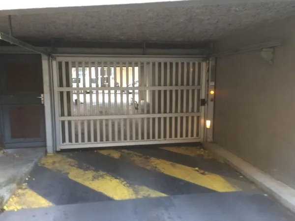 Parking 12 m²