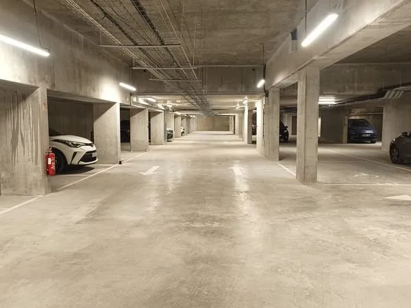 Places de parkings en sous sol clamart