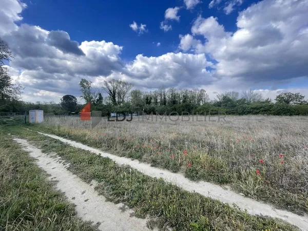 Terrain de loisir de 1500m2 à Saint Jean-pla-de-Corts