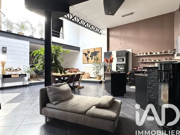 Immeuble commercial 8 pièces 229 m²