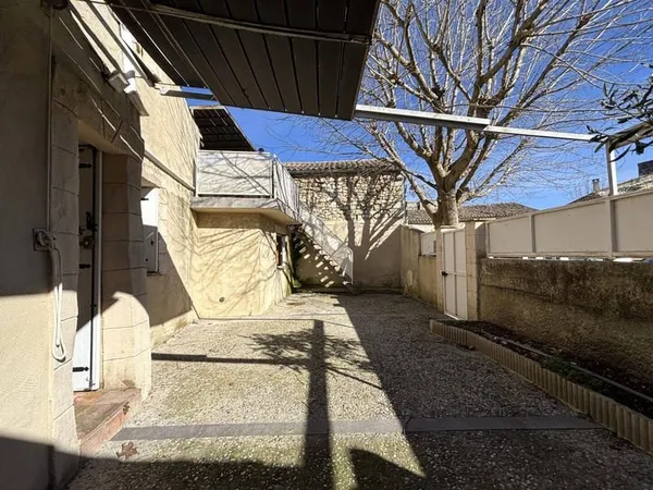 Maison 11 pièces 177 m²