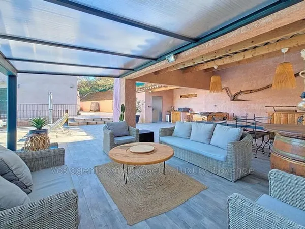 Maison 7 pièces 170 m²
