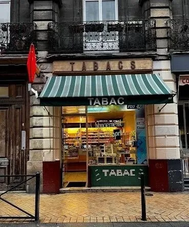 Grosse Cloche - 34,96 m² de locaux commerciaux à louer