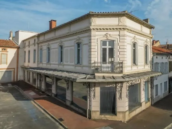 Bien immobilier de rendement Vente Lavaur 37p 1538m² 1484000€