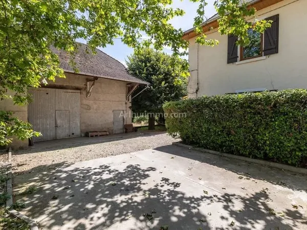 Maison 3 chambres, 140 m² + dépendances, sur 6200 m²