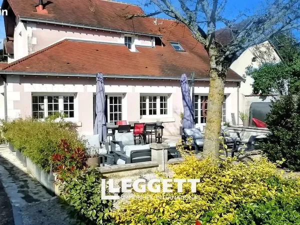 Maison 13 pièces 350 m²