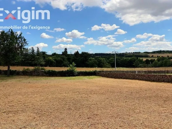 Terrain constructible 844m² - ROIFFIEUX